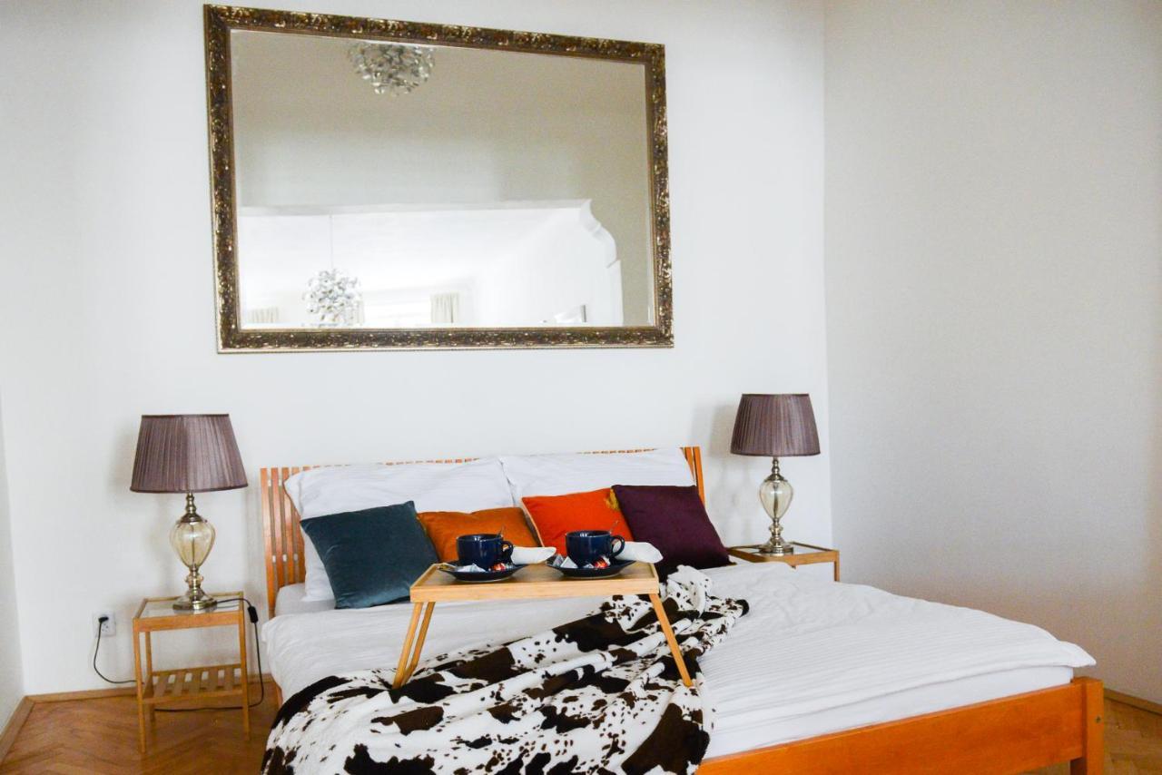 Fano Apartments Old Town Прага Екстериор снимка