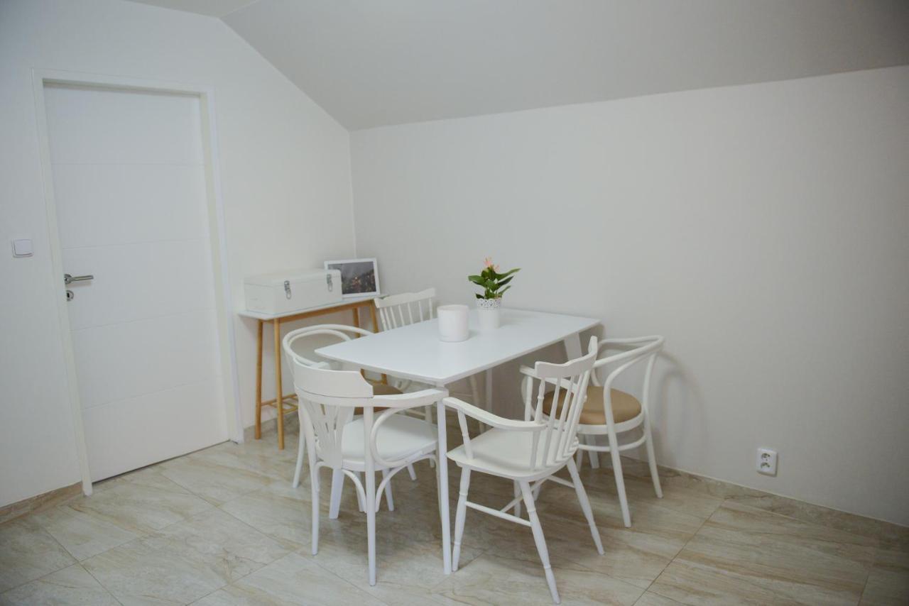 Fano Apartments Old Town Прага Екстериор снимка