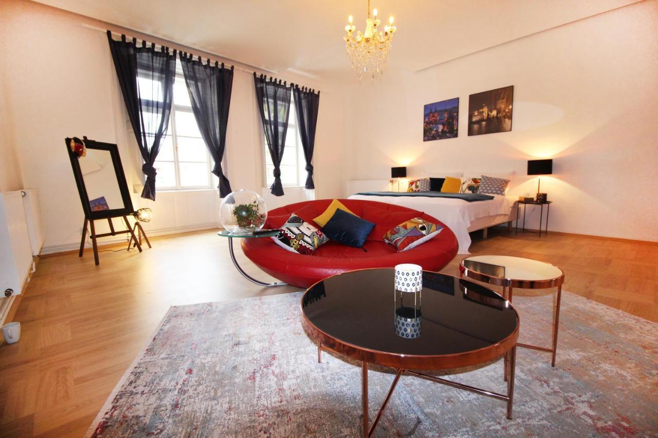 Fano Apartments Old Town Прага Екстериор снимка